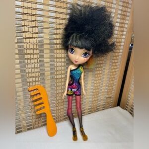 Spinmaster La Dee Da Doll and Accessories Tylee Kabuki Doll 2010?